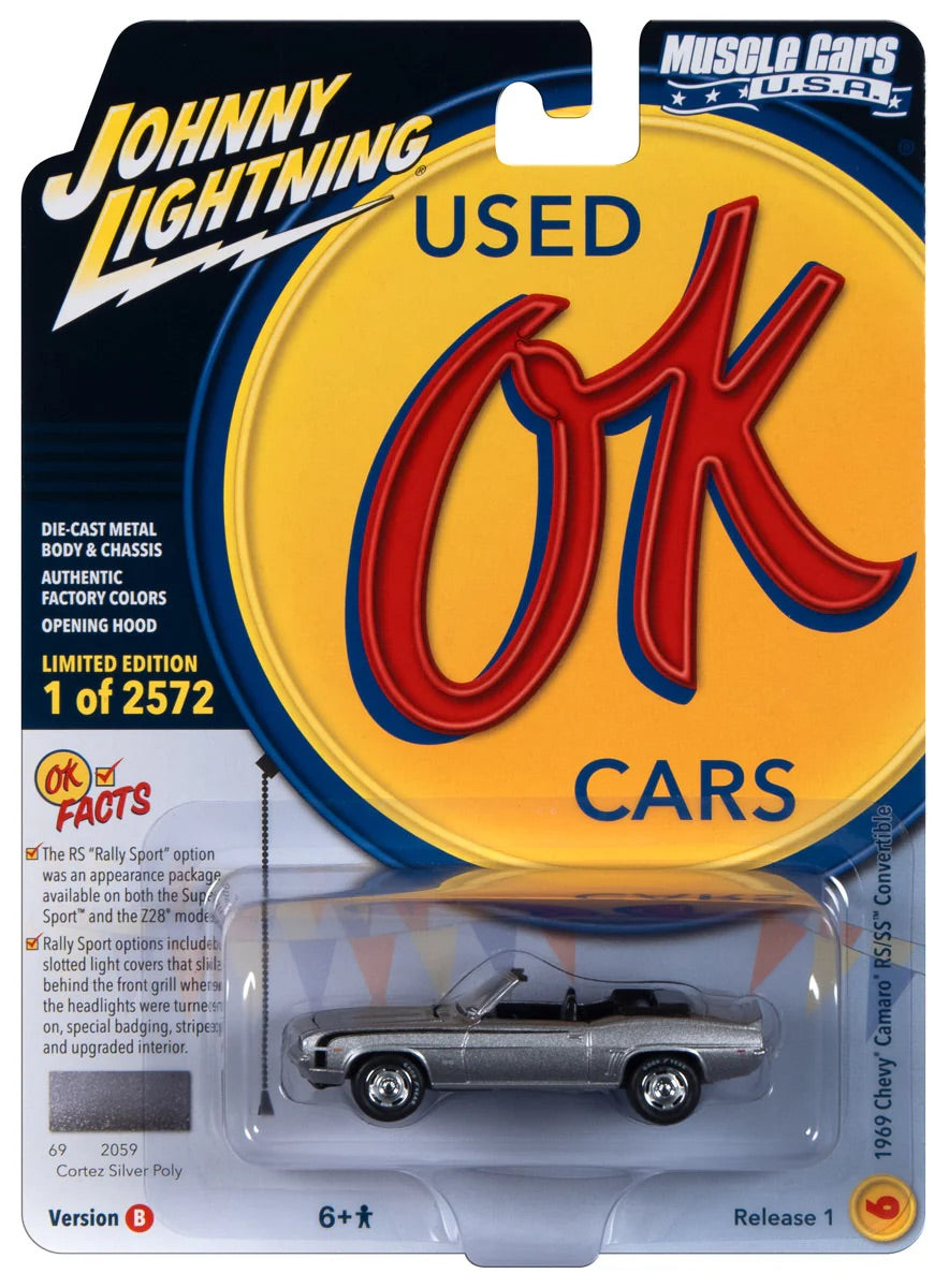 Johnny Lightning 1:64 die cast 1969 Chevy Camaro RS SS Convertible