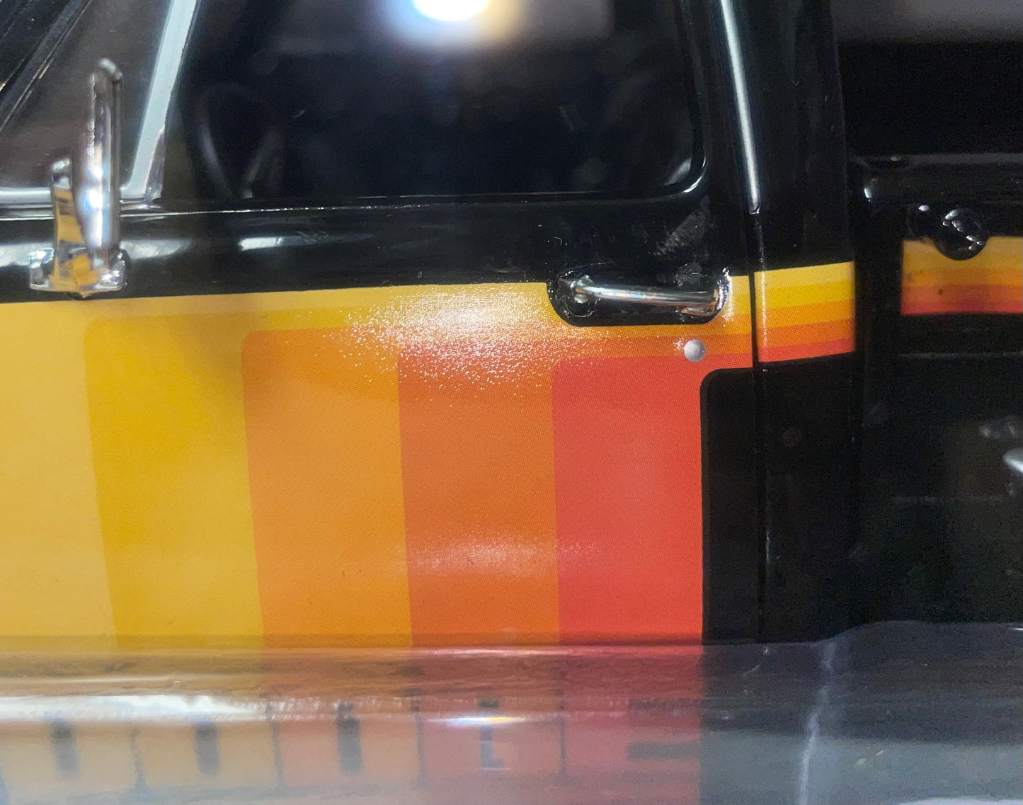 Auto World 1:18 die cast 1980 Dodge D150 Pickup Truck DOOR HANDLE DEFECT