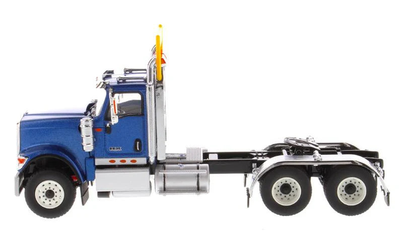 Diecast Masters 1:50 die cast International HX520 Tandem Axle Semi Blue