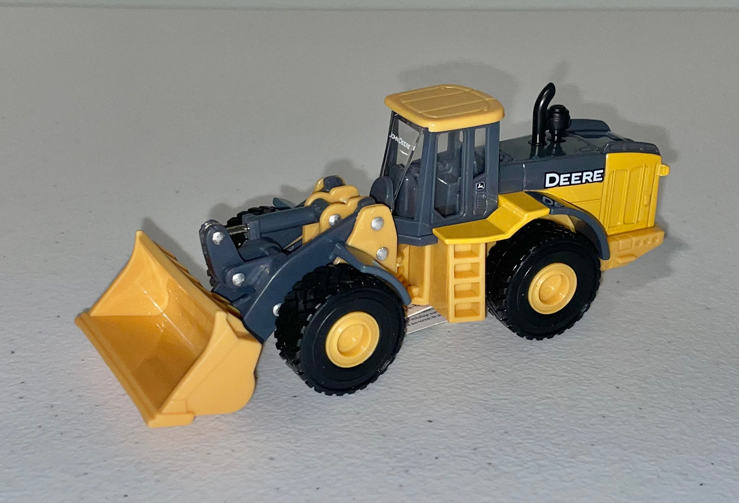 Ertl 1:64 die cast John Deere Wheel Loader