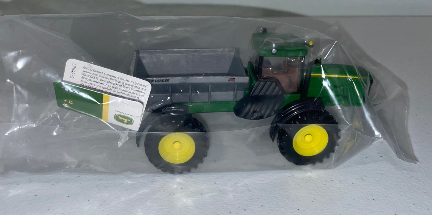 Ertl 1:64 die cast John Deere Dry Box Spreader