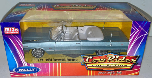 Welly 1:24 die cast 1963 Chevy Impala SS Convertible Lowrider