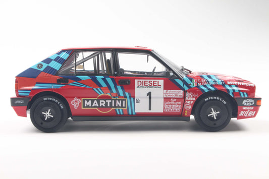 Solido 1:18 die cast Lancia Delta HF Integrale 1989 Rallye Sanremo