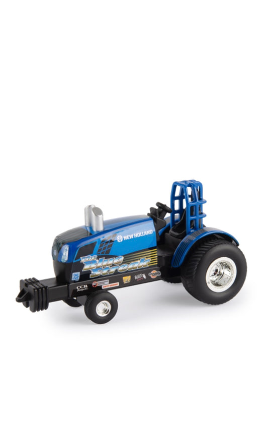 Ertl 1:64 die cast New Holland Pulling Tractor “The Blue Streak" Toy