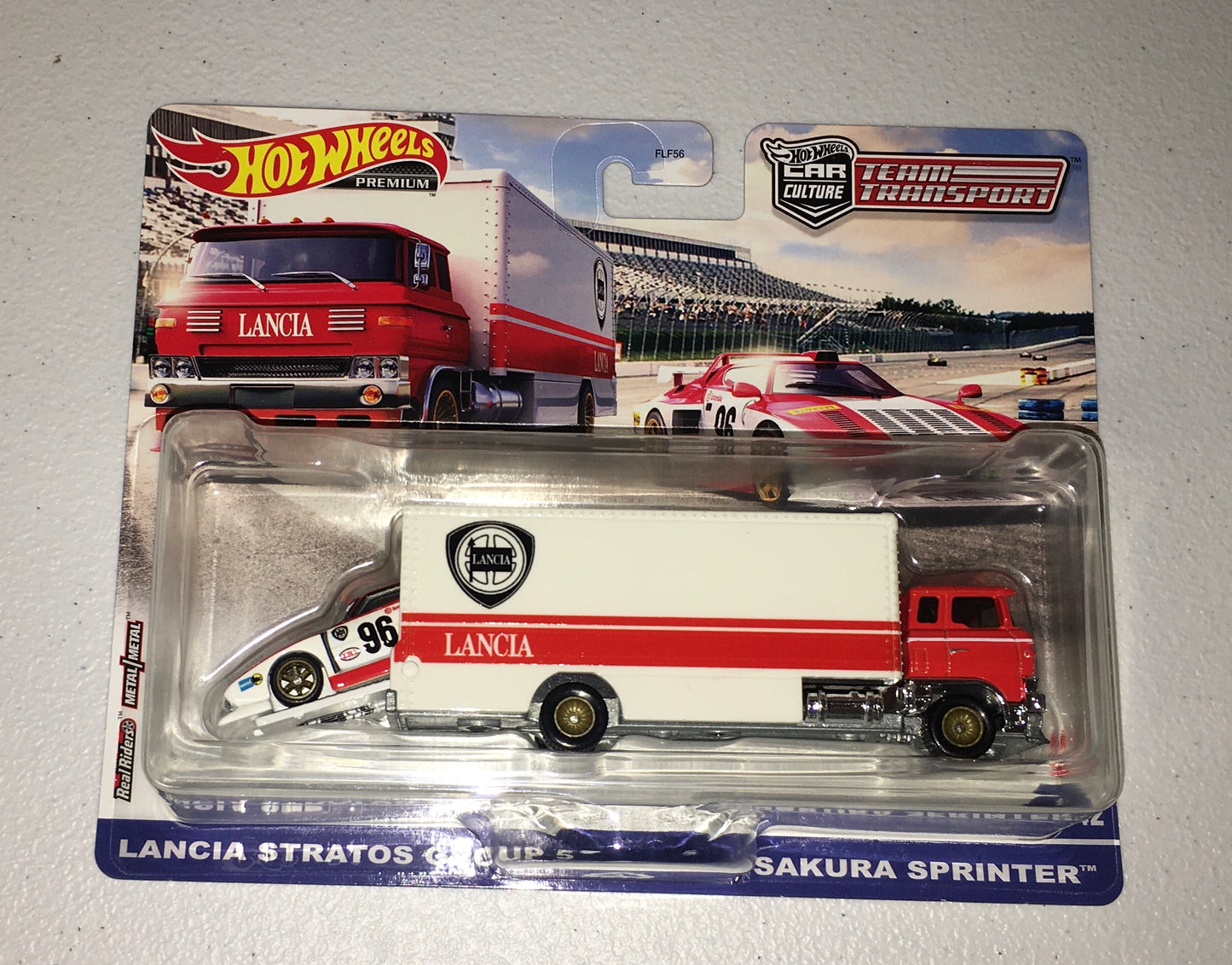 Hot Wheels 1:64 Team Transport Lancia Stratos Group 5 with Sakura Sprinter