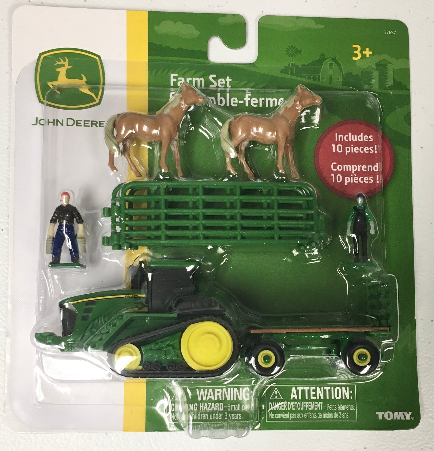 Ertl 1:64 Scale 10 Piece Toy Farm Playset Accessories with Green Fence