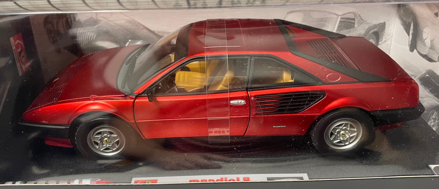 Hot Wheels 1:18 Elite die cast Ferrari Mondial 8