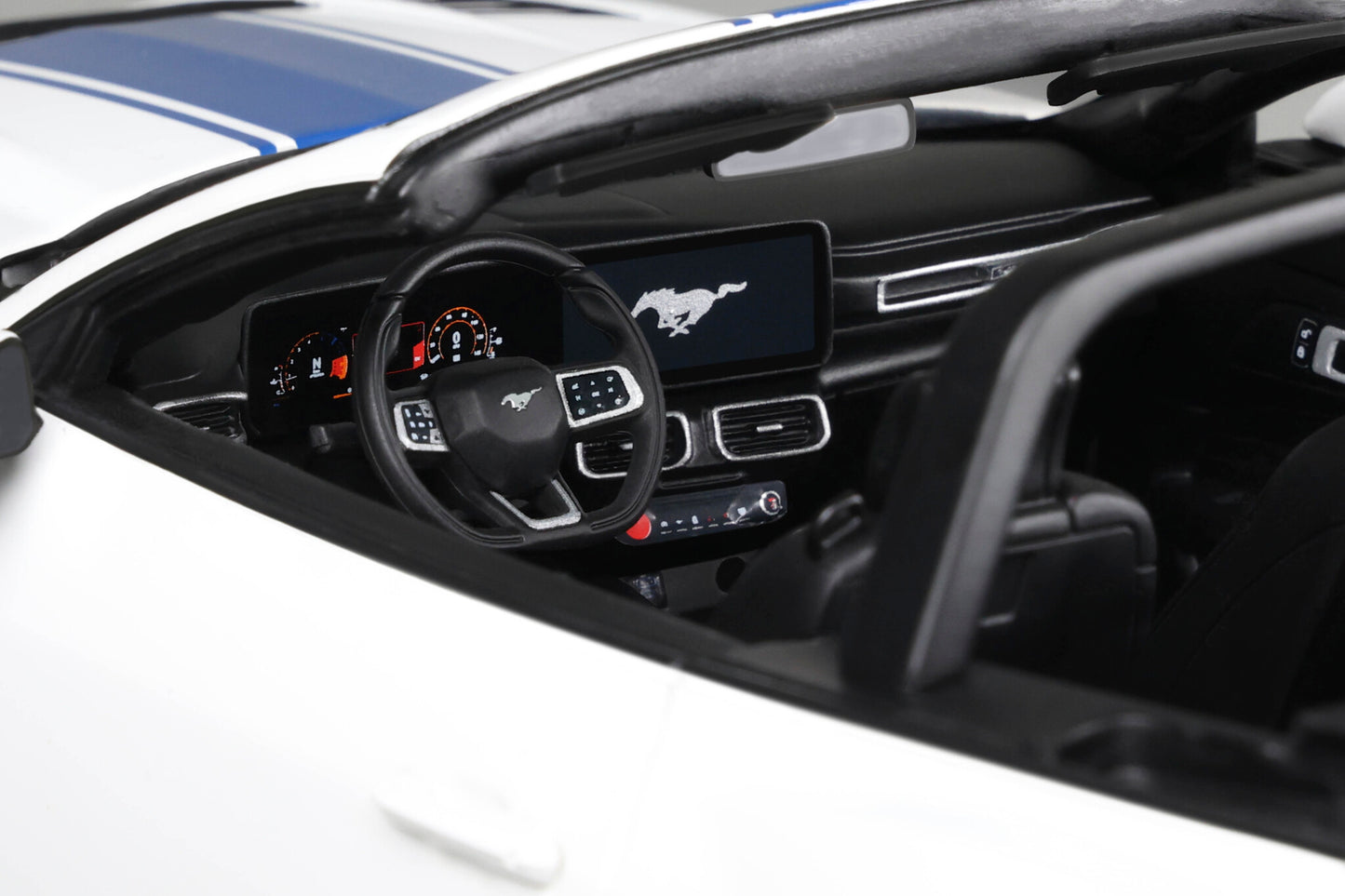 GT Spirit 1:18 Resin 2025 Ford Mustang Shelby Super Snake Convertible White