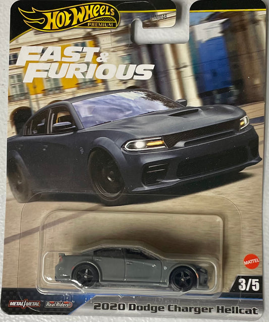 Hot Wheels 1:64 die cast 2020 Dodge Charger Hellcat