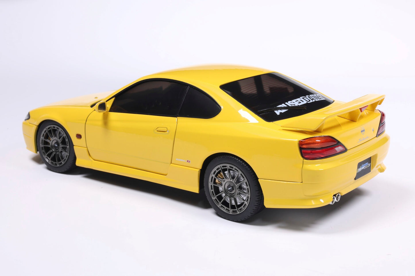 Solido 1:18 die cast 1999 Nissan Silvia S15 Spec-R Yellow