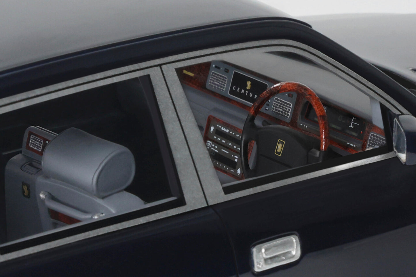 Ottomobile 1:18 Toyota Century V12 Blue Custom Stance