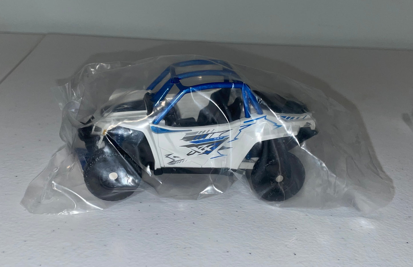 Ertl 1:32 Artic Cat Wildcat XX Side by Side