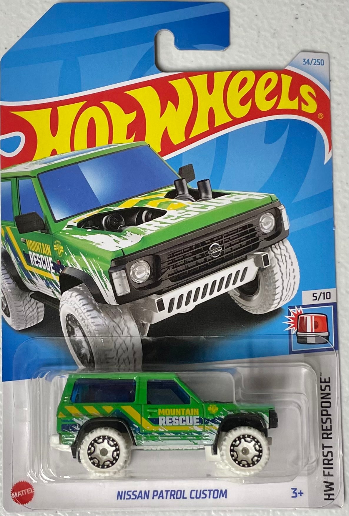 Hot Wheels 1:64 die cast Nissan Patrol Custom