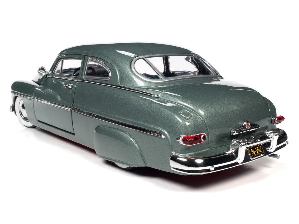 Auto World 1:18 die cast 1949 Mercury Eight Custom Coupe