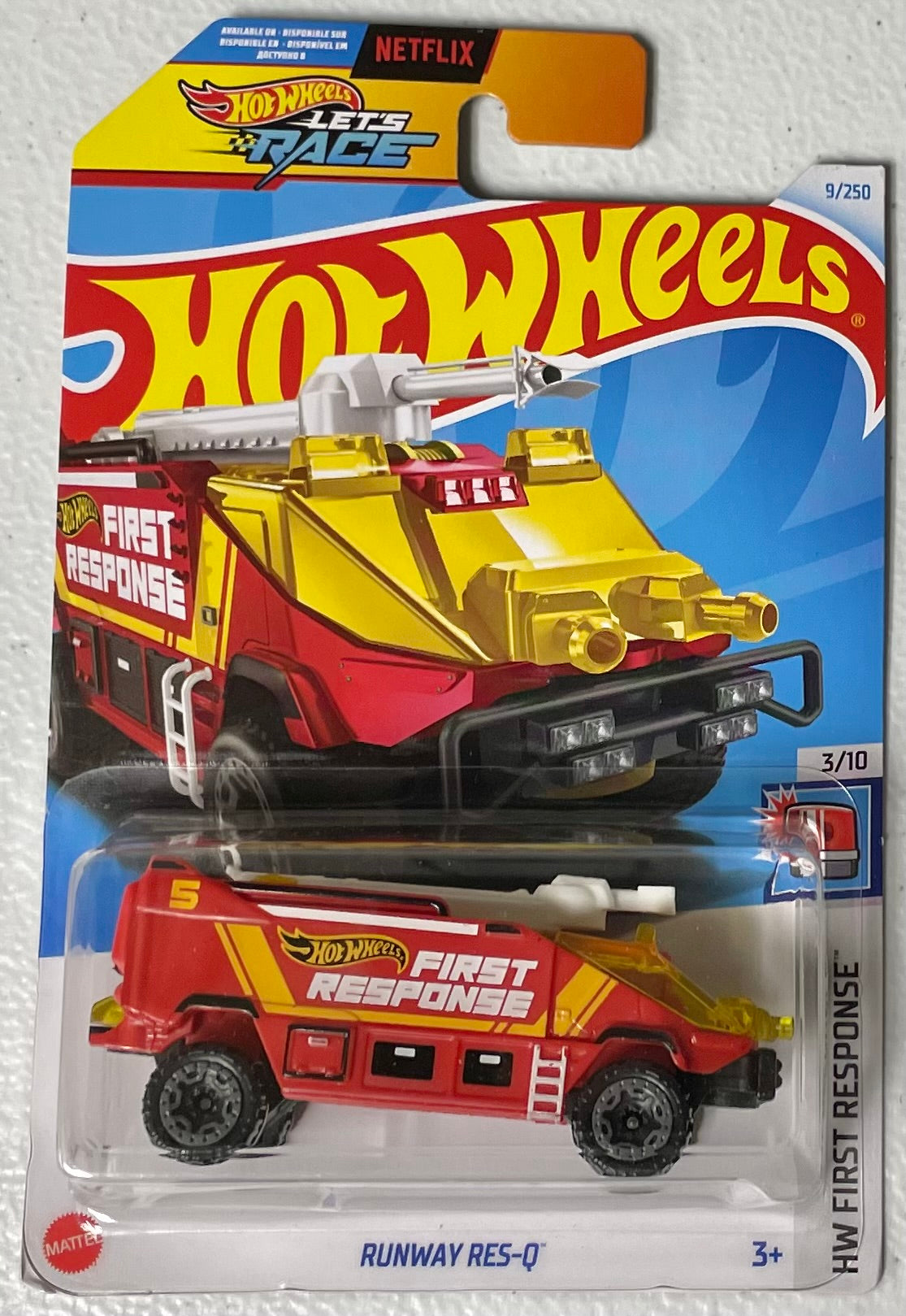 Hot Wheels 1:64 die cast Runway Res-Q