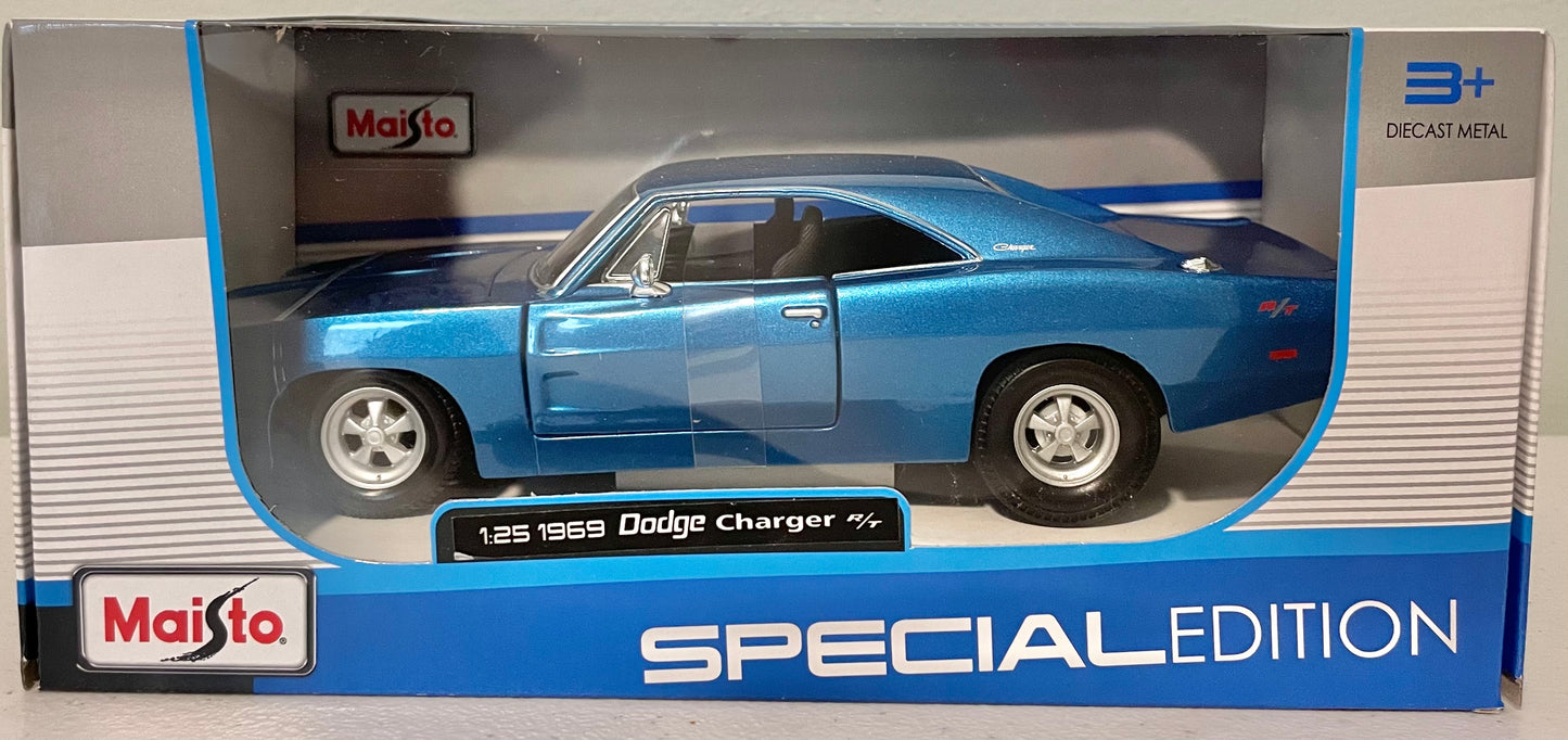 Maisto 1:24 die cast 1969 Dodge Charger R/T