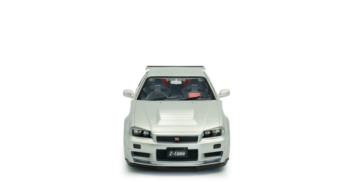 Solido 1:18 die cast 1999 Nissan Skyline GT-R Silver