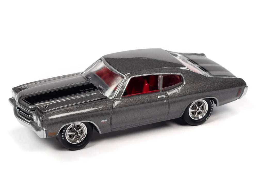 Johnny Lightning 1:64 die cast 1970 Chevy Chevelle SS 454