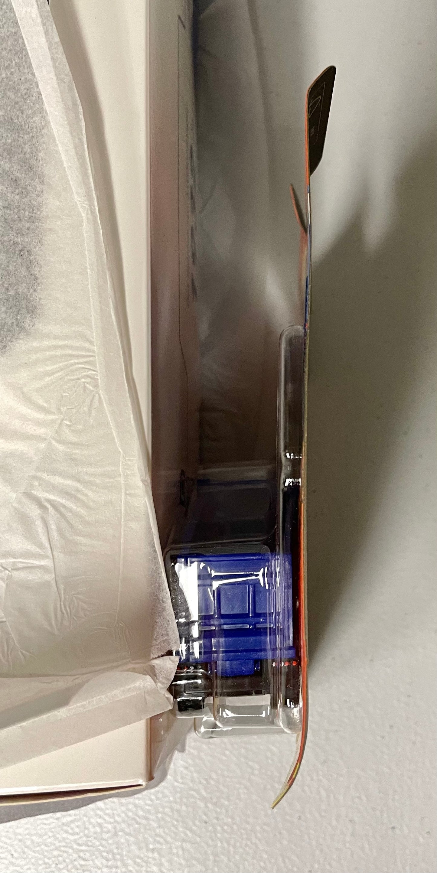 Matchbox Working Rigs 1:64 die cast International Workstar 7500 Dump Truck CARD DAMAGE