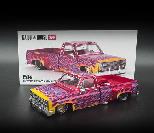 Kaido House 1:64 Chevy Silverado Dually on Fire V1