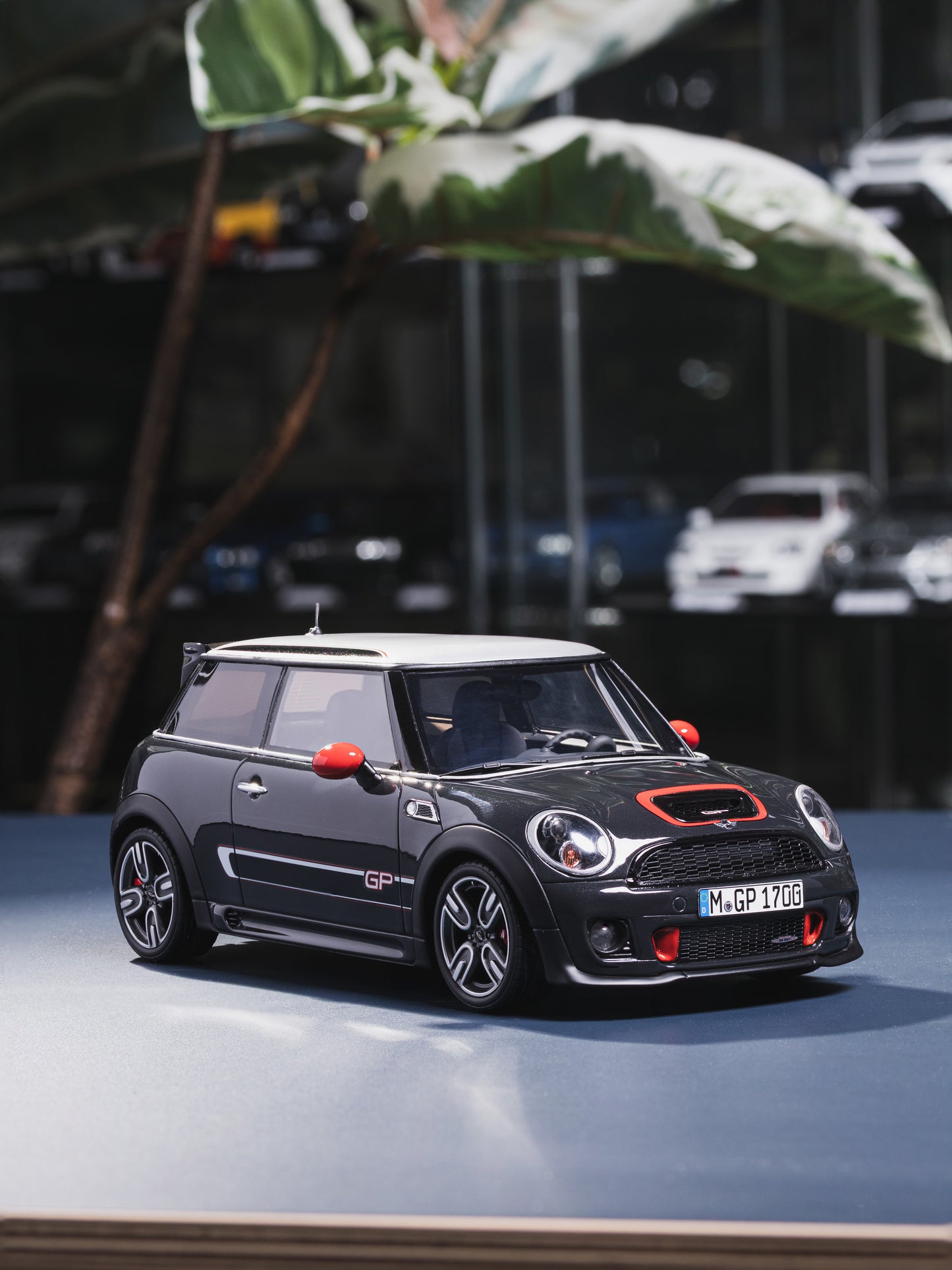 Ottomobile 1:18 Resin 2012 Mini Cooper JCW GP2 R56 Grey