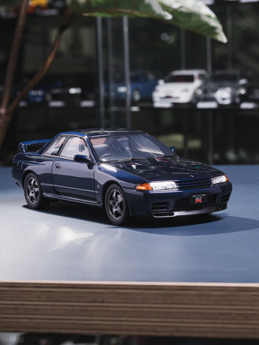 Ottomobile 1:18 Resin 1993 Nissan GT-R Dark Blue Pearl (BNR32)