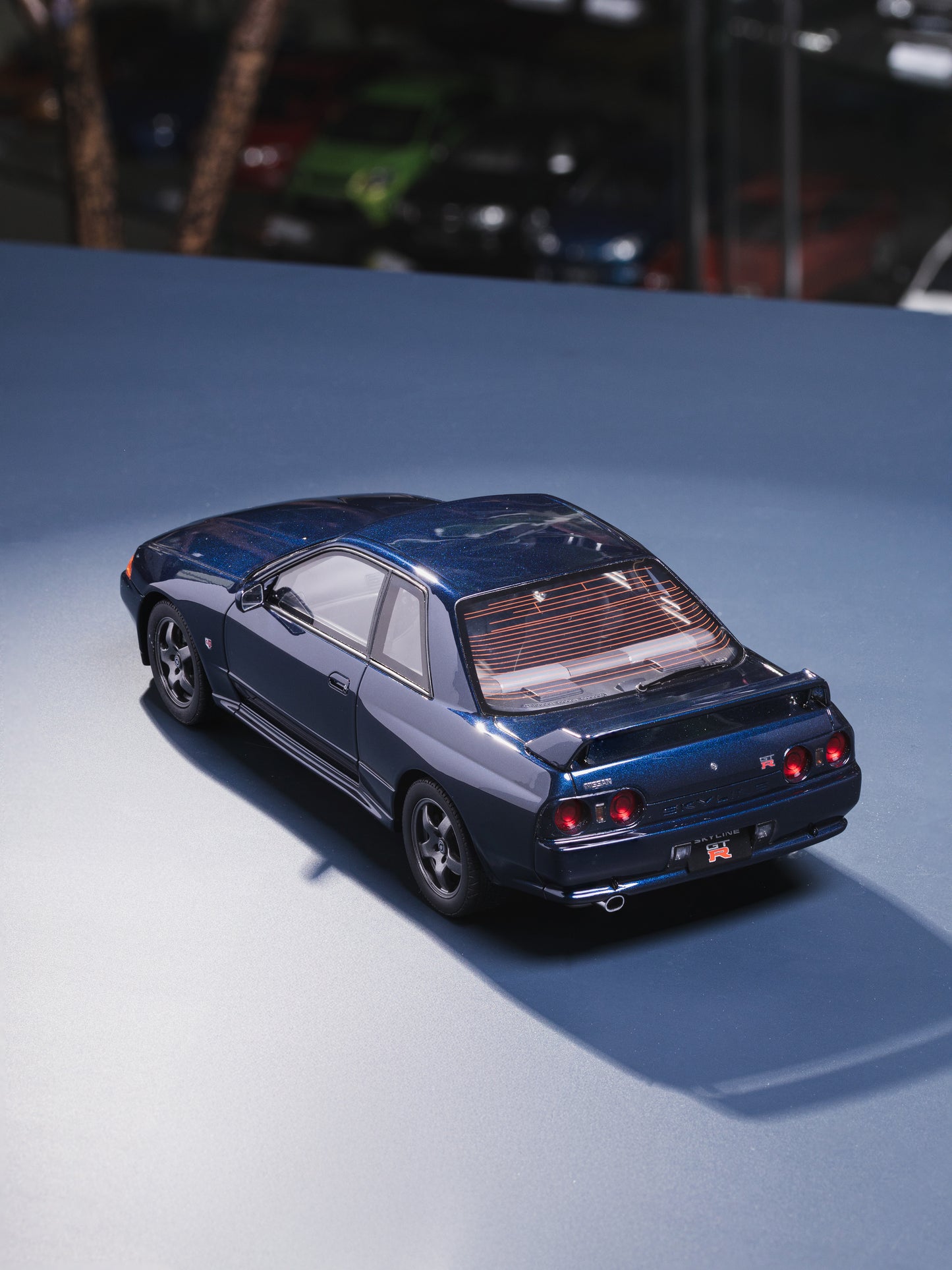 Ottomobile 1:18 Resin 1993 Nissan GT-R Dark Blue Pearl (BNR32)