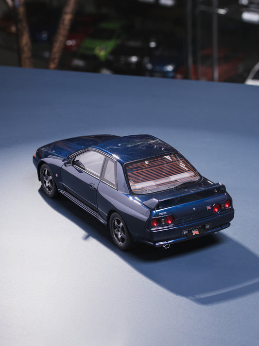 Ottomobile 1:18 Resin 1993 Nissan GT-R Dark Blue Pearl (BNR32)