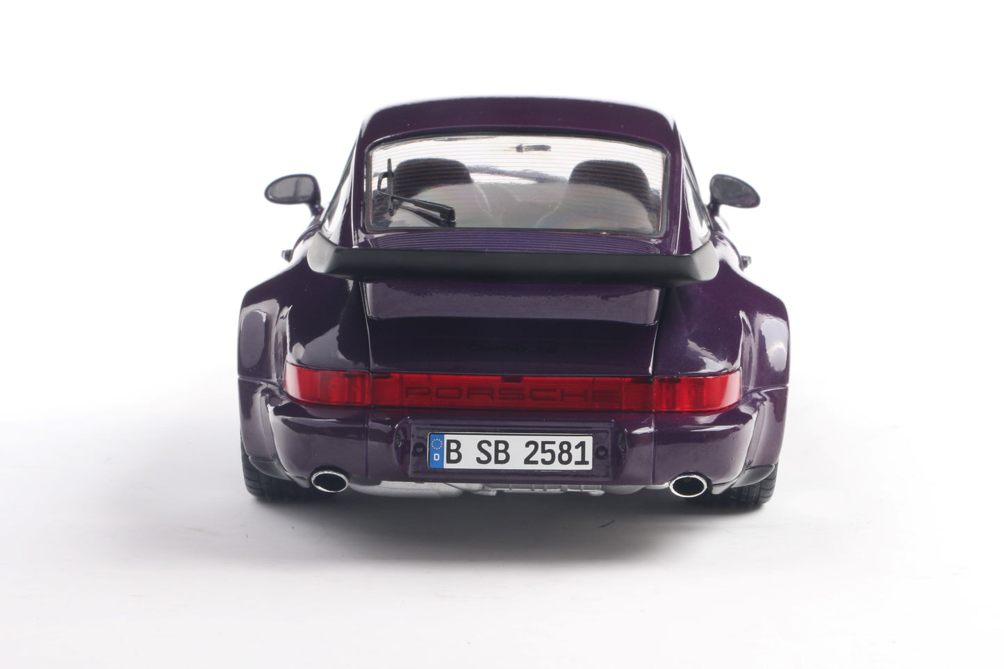 Solido 1:18 die cast 1990 Porsche 911 (964) Turbo Purple