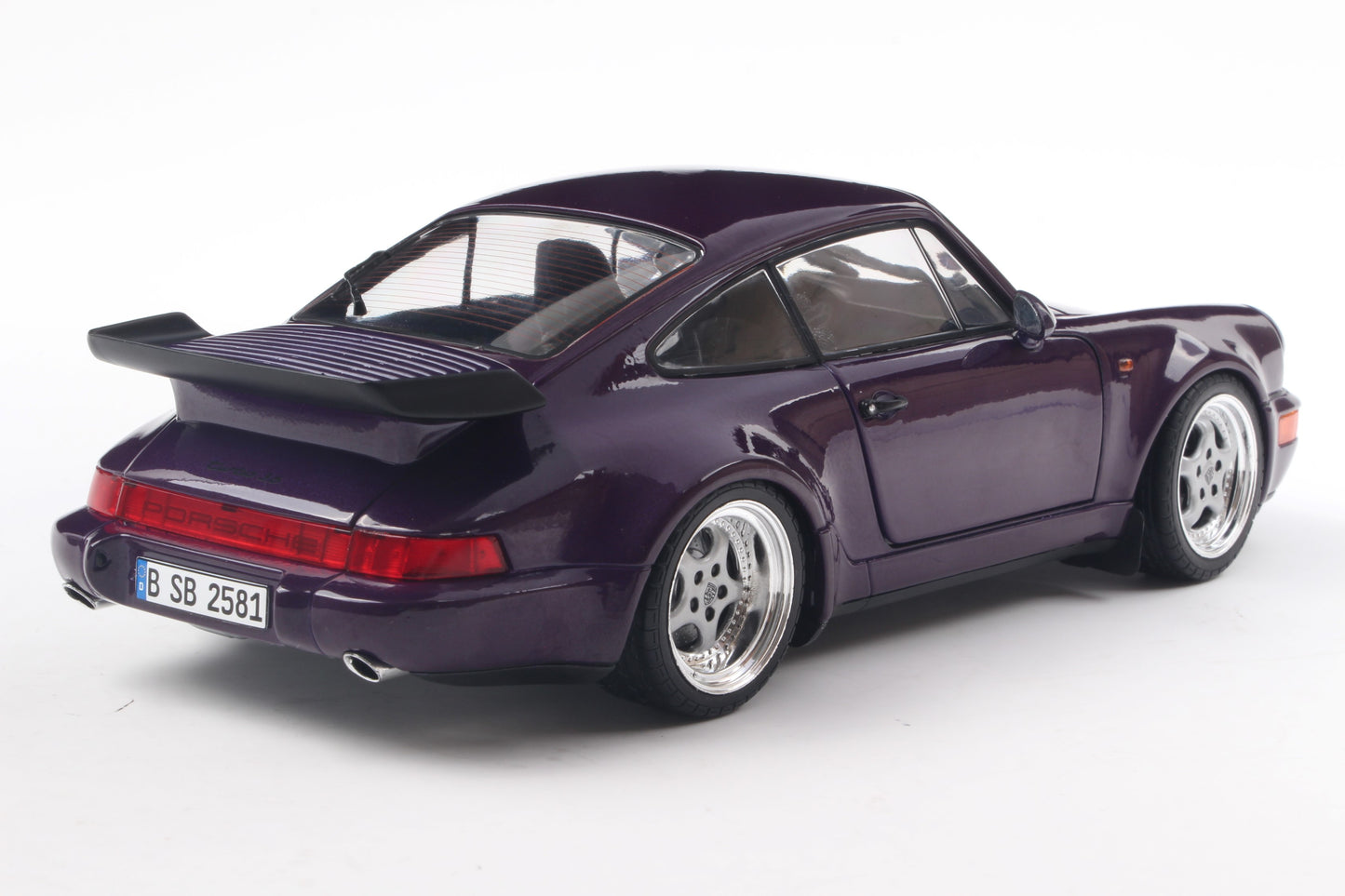Solido 1:18 die cast 1990 Porsche 911 (964) Turbo Purple
