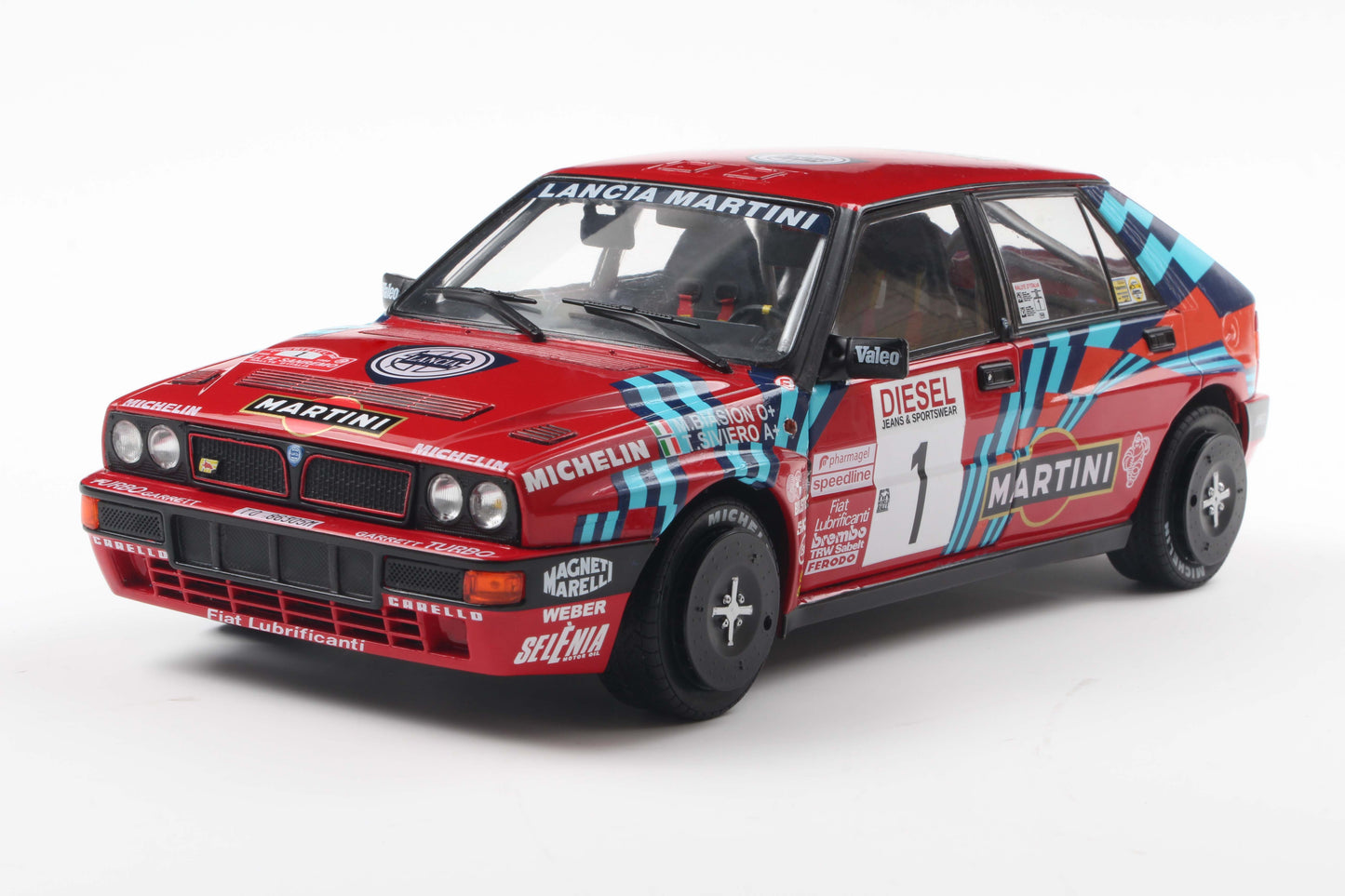 Solido 1:18 die cast Lancia Delta HF Integrale 1989 Rallye Sanremo