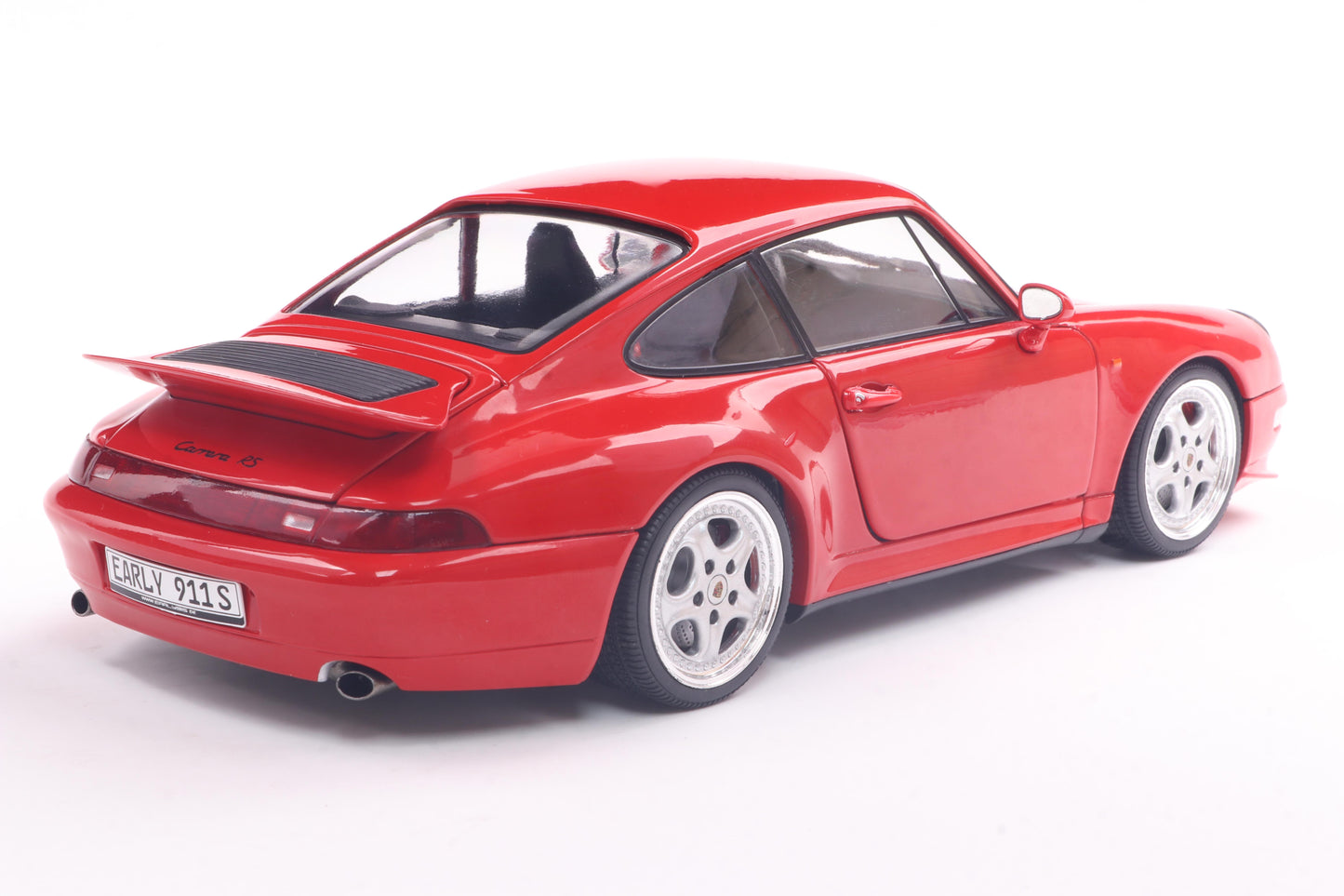 Solido 1:18 die cast 1997 Porsche 911 (993) Carrera RS Red