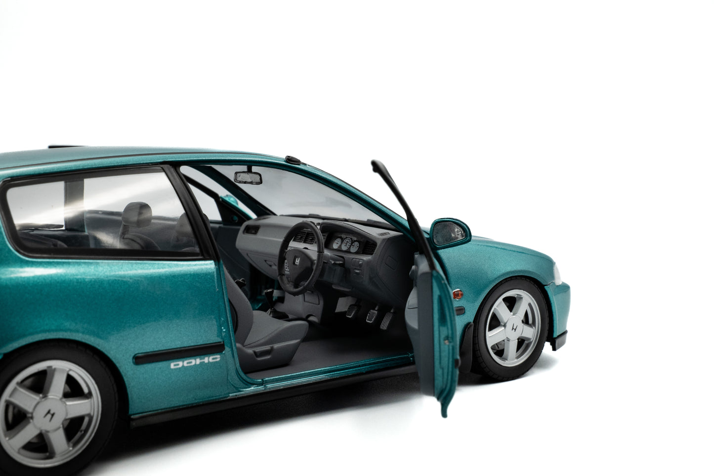 Solido 1:18 die cast 1991 Honda Civic SiR EG Hatch Green RHD